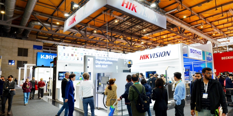 Рентгеновский снимок с использованием искусственного интеллекта на выставке Hannover Messe 2026